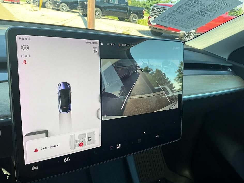 Used 2021 Tesla Model Y Long Range AWD/4WD image 18