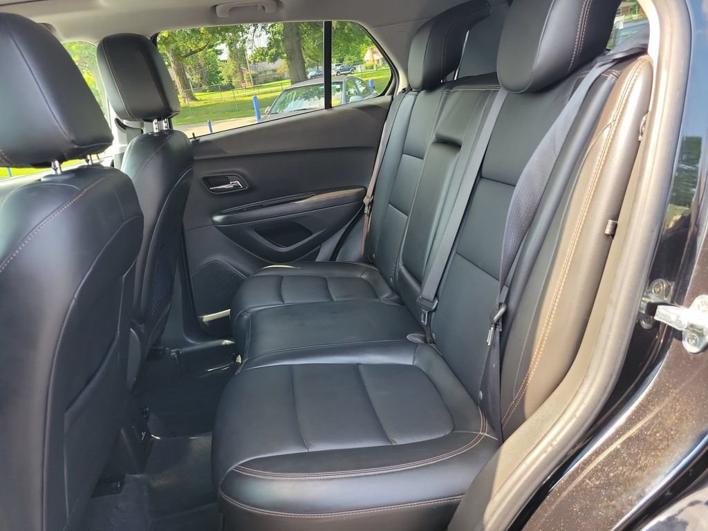 Used 2020 Chevrolet Trax Premier FWD image 15