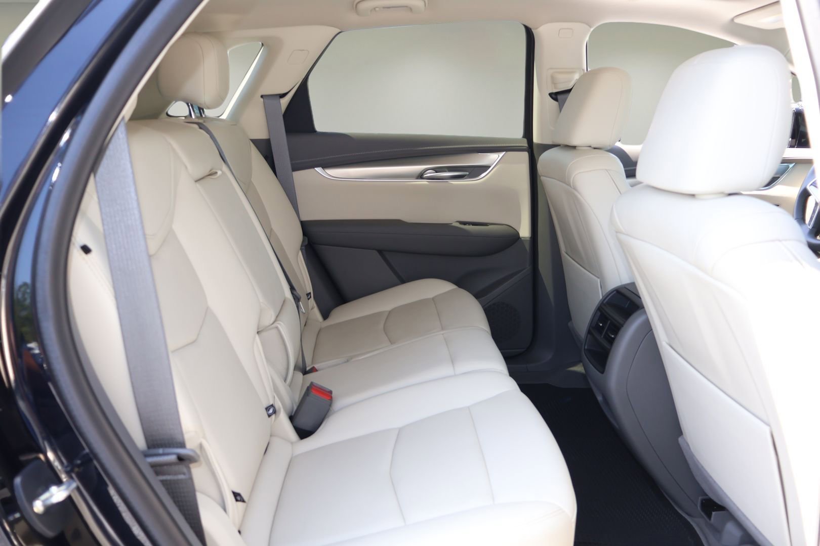 Used 2021 Cadillac XT5 Premium Luxury image 17