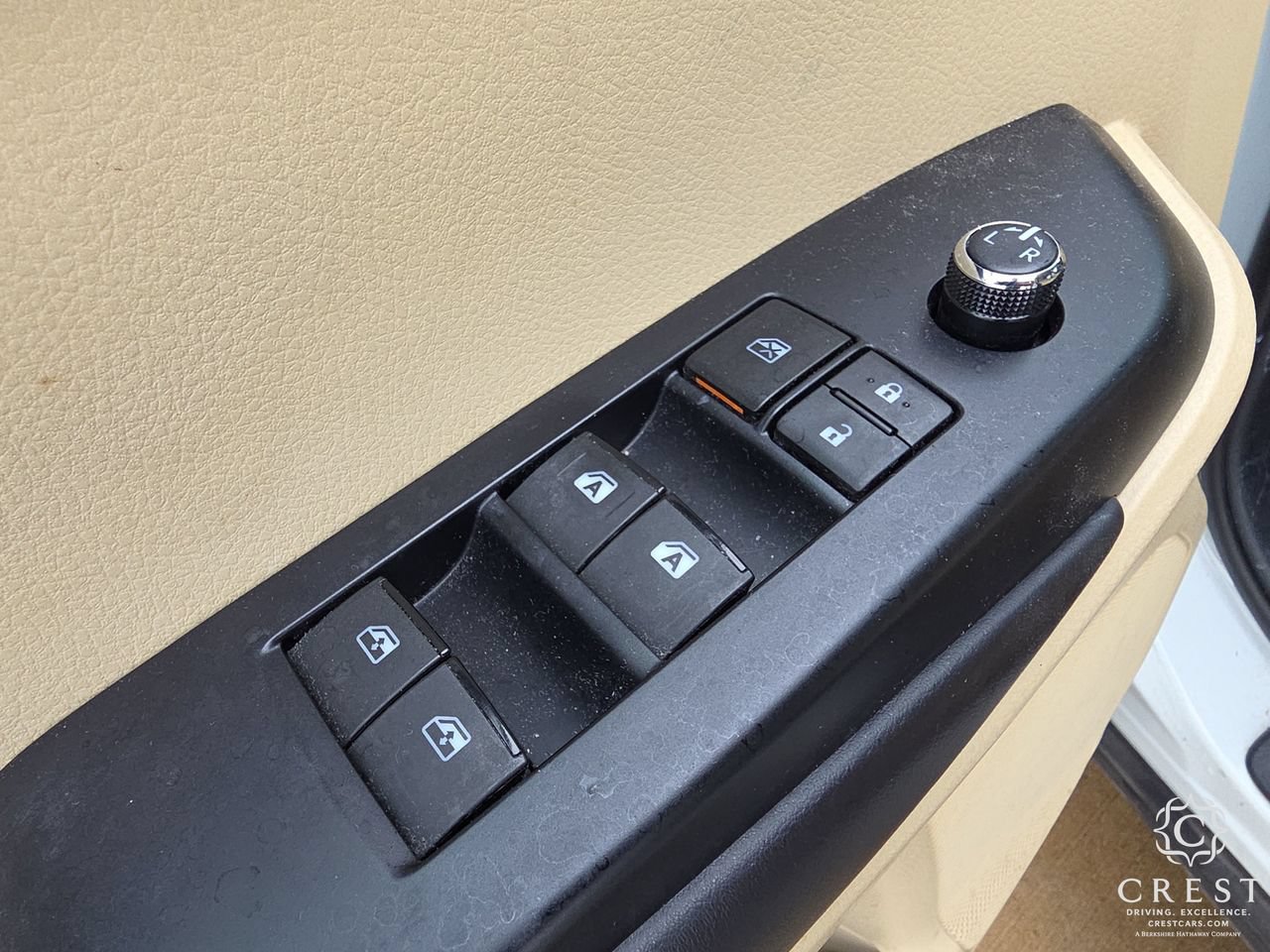 Used 2019 Toyota Highlander XLE FWD image 8