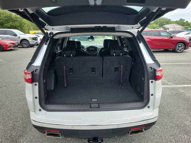 Used 2019 Chevrolet Traverse Premier w/ Driver Confidence II Package FWD image 19