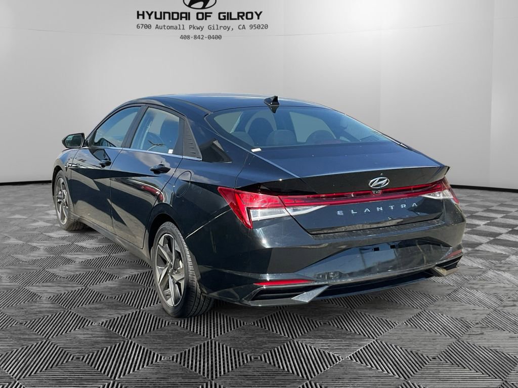 Used 2022 Hyundai Elantra SEL w/ Convenience + Premium Package image 7