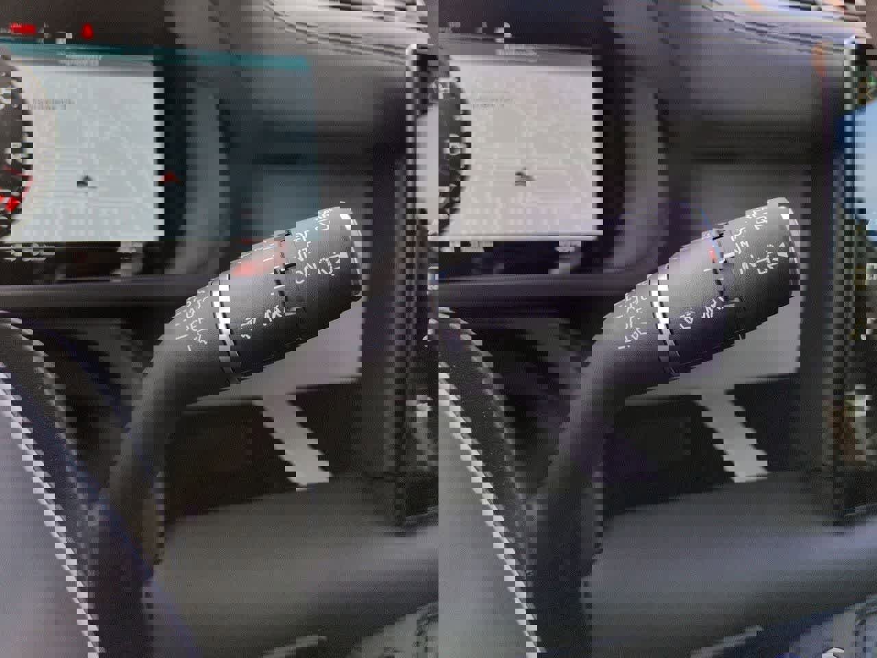 Used 2024 Land Rover Defender 130 S image 28