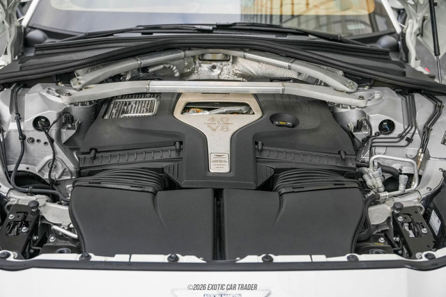 Used 2021 Aston Martin DBX image 15