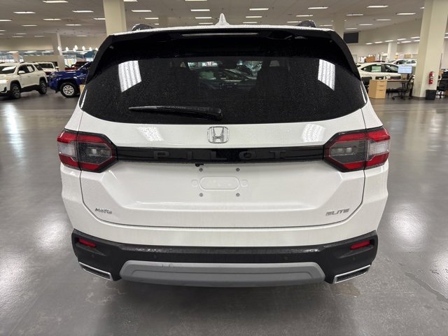 Used 2023 Honda Pilot Elite image 6