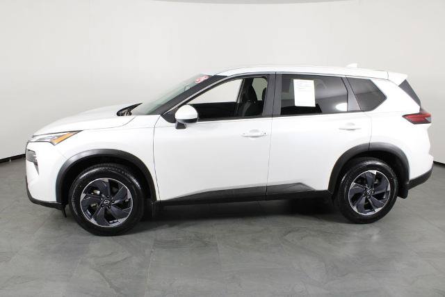 Certified 2024 Nissan Rogue SV FWD image 14