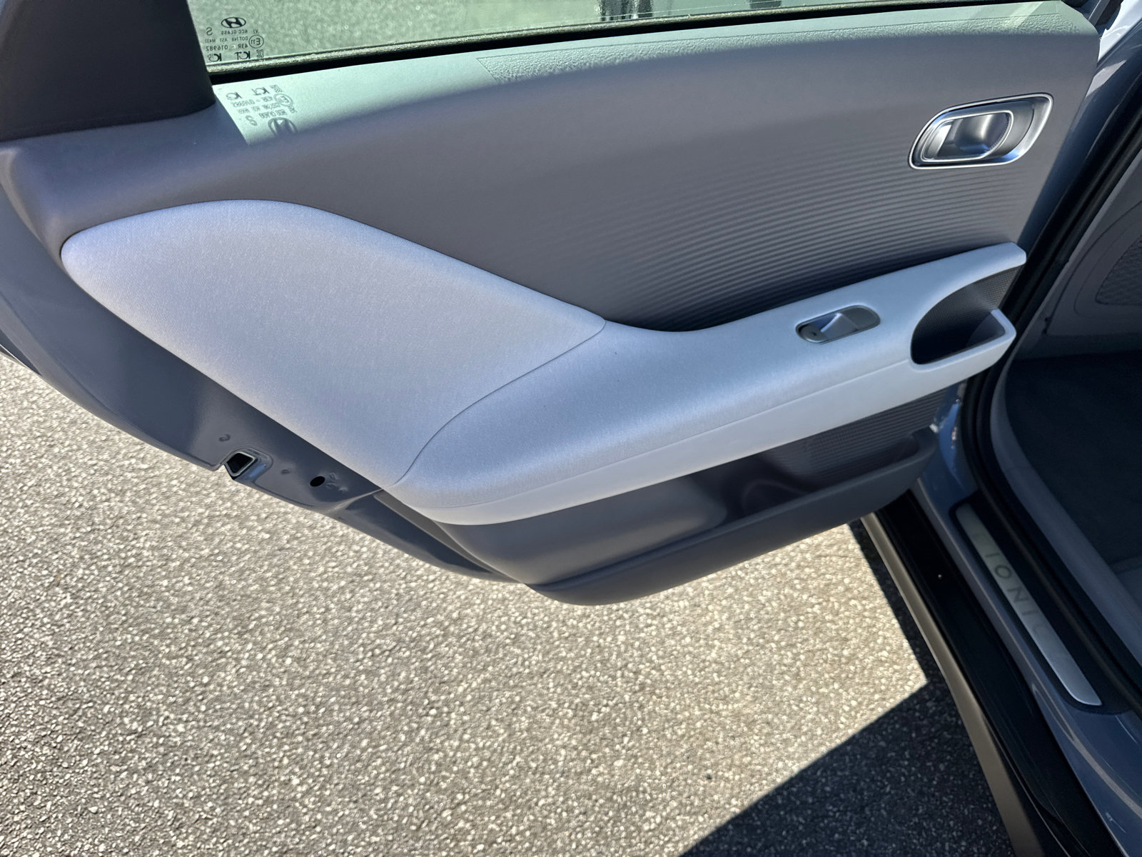 New 2025 Hyundai Ioniq 6 Limited image 14