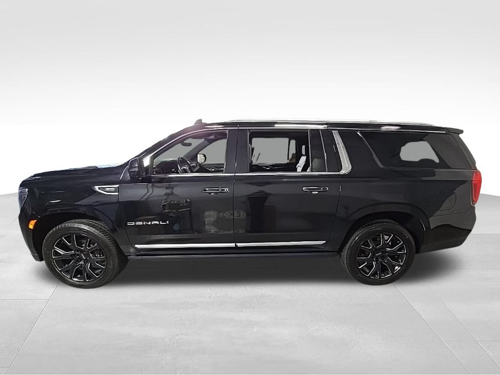 Used 2021 GMC Yukon XL Denali w/ Denali Ultimate Package AWD/4WD image 11