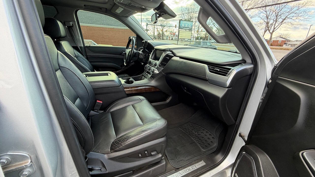 Used 2020 Chevrolet Suburban LT image 7