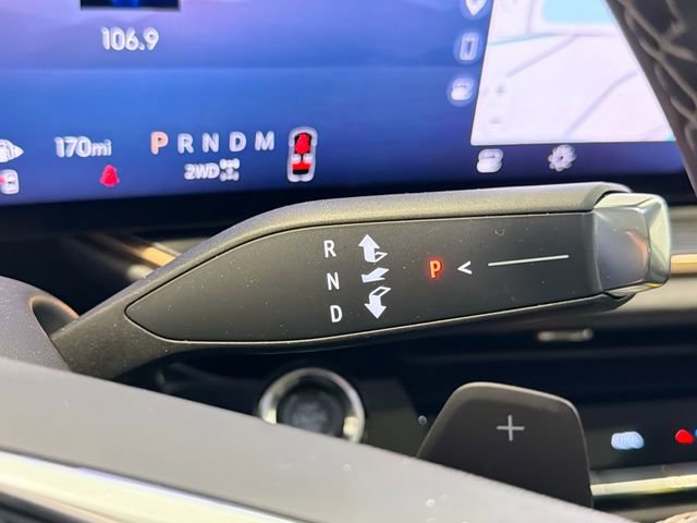 Used 2024 Buick Envision Avenir AWD/4WD image 15