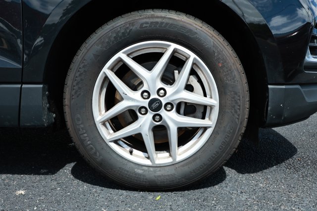 Used 2024 Ford Edge SEL AWD/4WD image 5