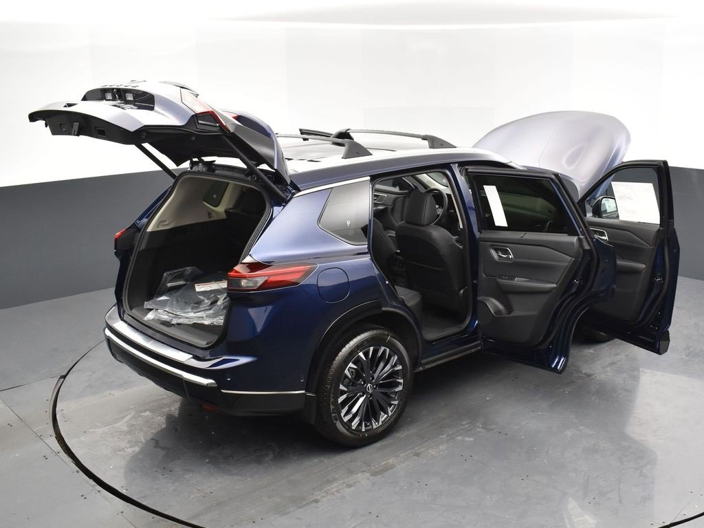 Certified 2025 Nissan Rogue Platinum w/ Platinum Premium Package image 31