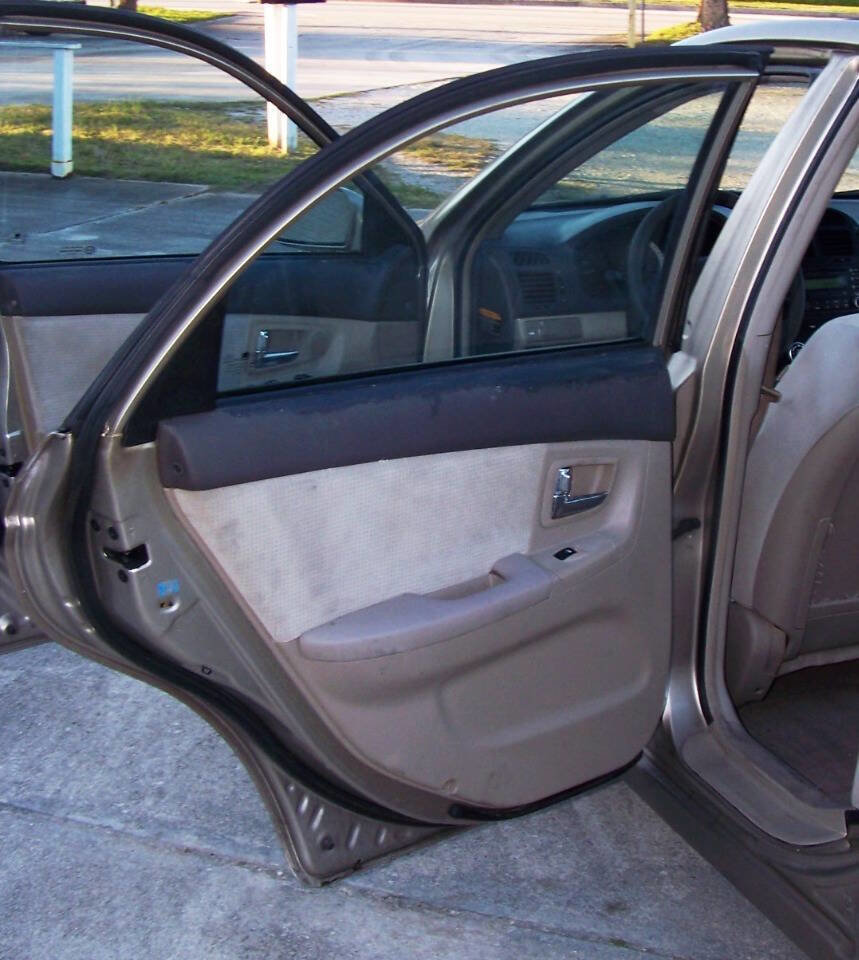 Used 2007 Kia Spectra EX FWD image 16