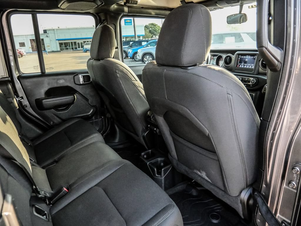 Used 2022 Jeep Gladiator Sport AWD/4WD image 21