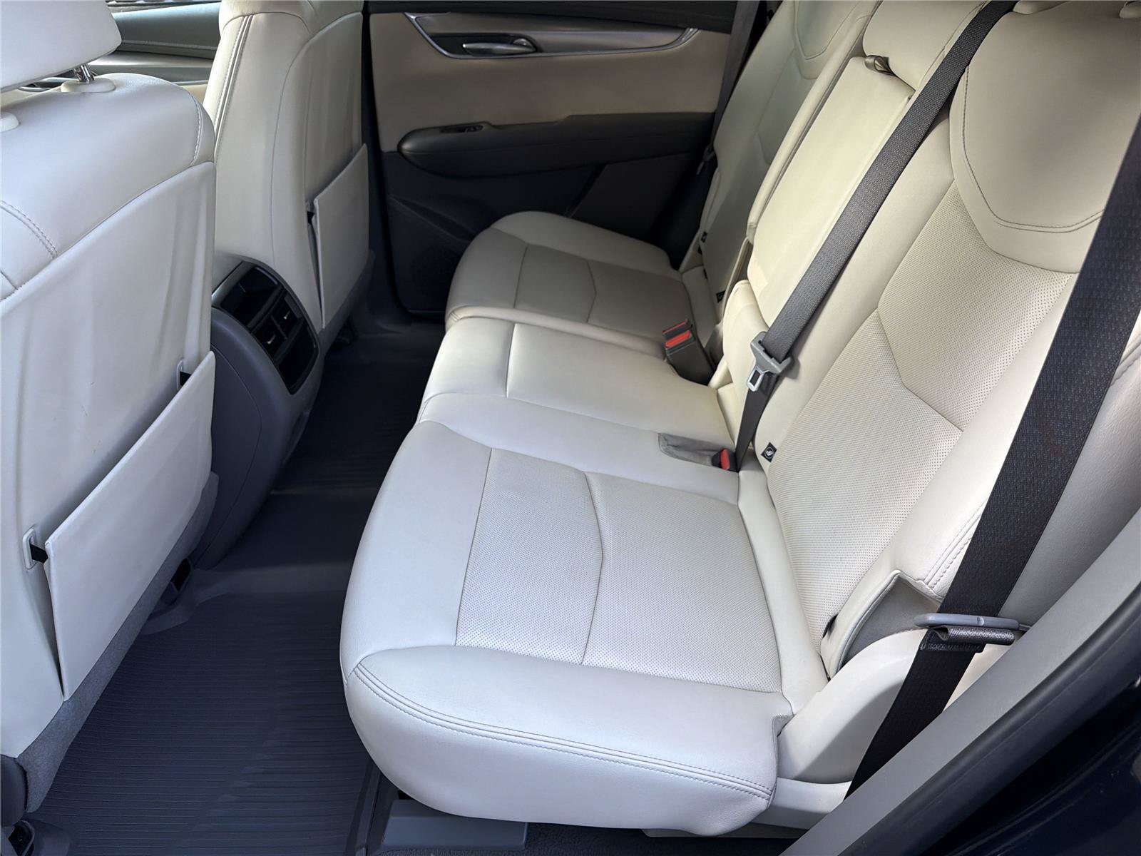 Used 2022 Cadillac XT5 Premium Luxury FWD image 20