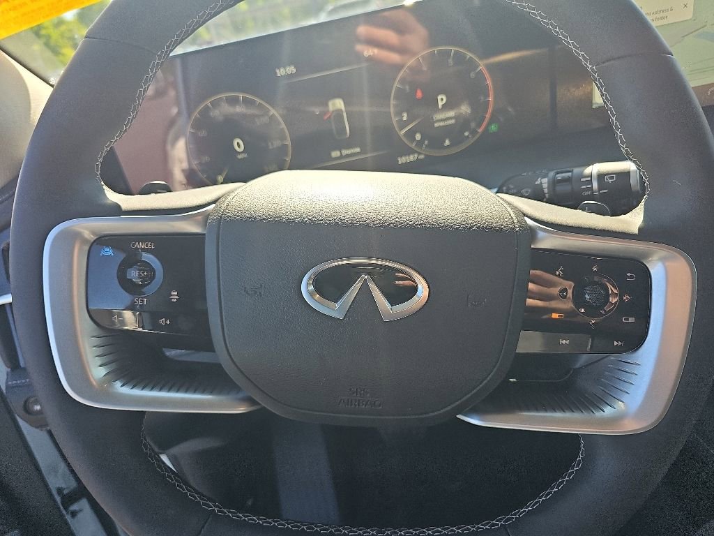 Used 2025 INFINITI QX80 Luxe w/ Cargo Package RWD image 15