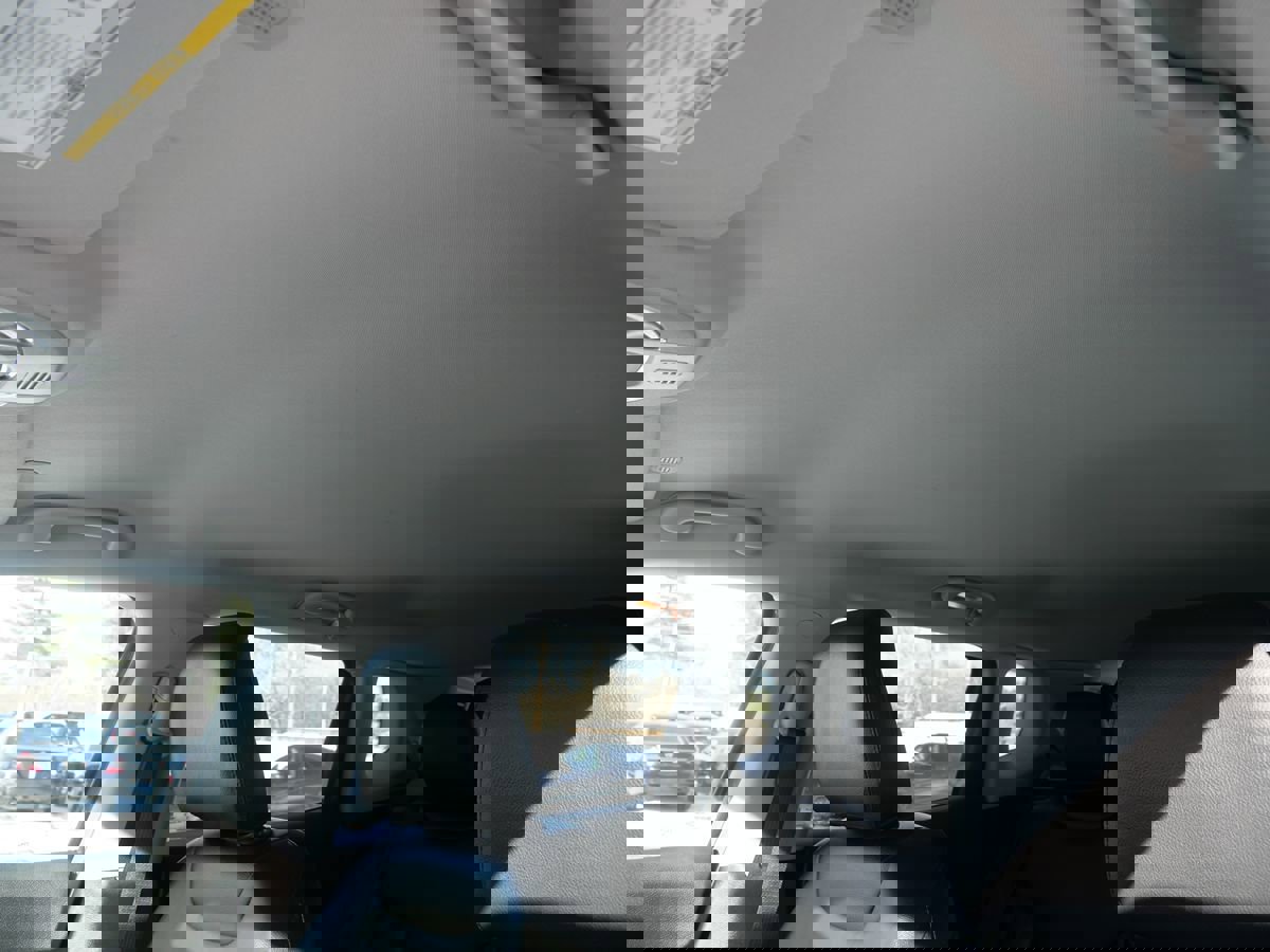 Used 2022 Jeep Compass Trailhawk image 11