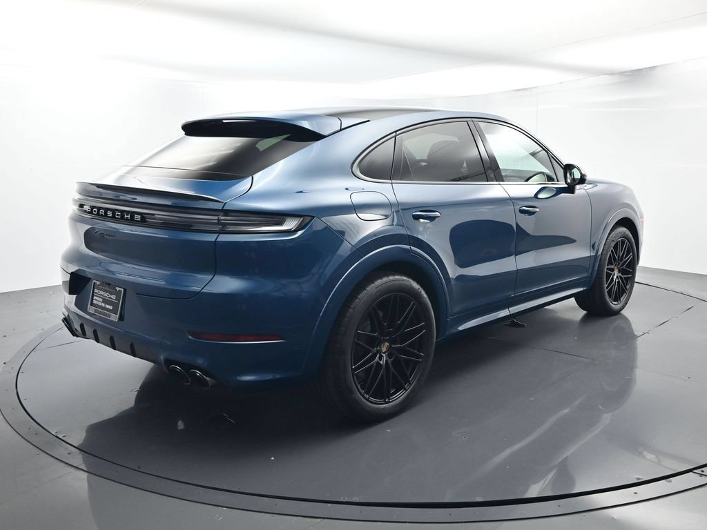Certified 2025 Porsche Cayenne Coupe AWD/4WD image 14