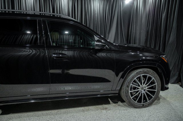 New 2026 Mercedes-Benz GLS 450 4MATIC image 4