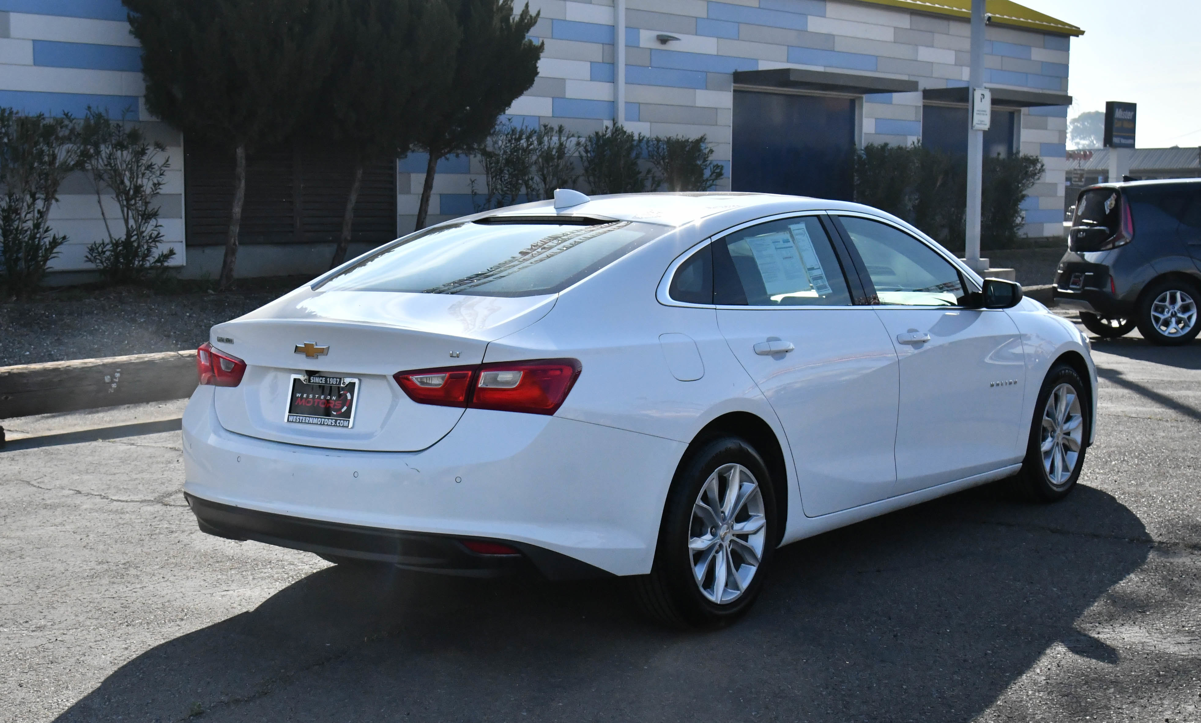Used 2024 Chevrolet Malibu LT FWD image 8
