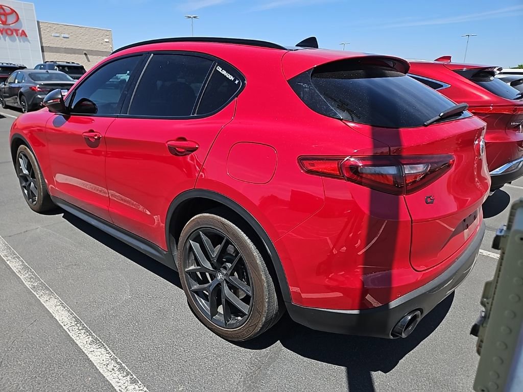 Used 2019 Alfa Romeo Stelvio Ti w/ Nero Edizione AWD/4WD image 2
