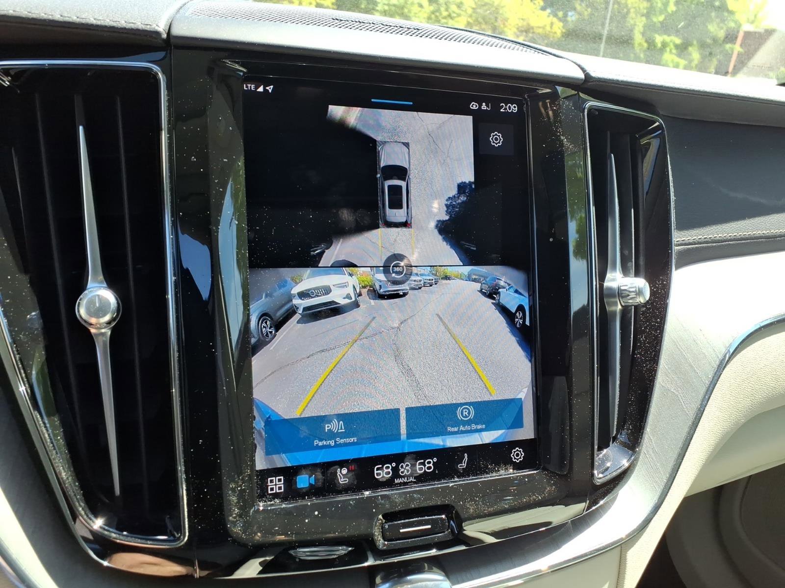 Used 2024 Volvo XC60 B5 Ultimate w/ Protection Package Premier image 21