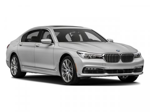 Used 2018 BMW 740i image 6