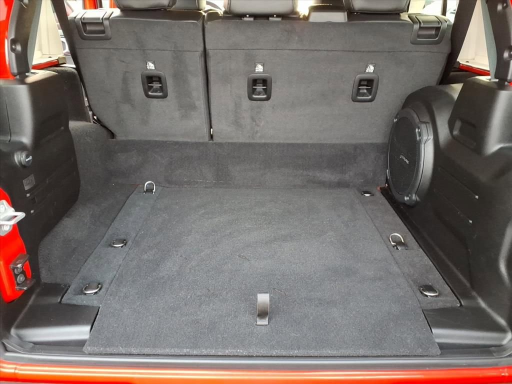 Used 2022 Jeep Wrangler Unlimited Rubicon 4xe w/ Cold Weather Group image 14