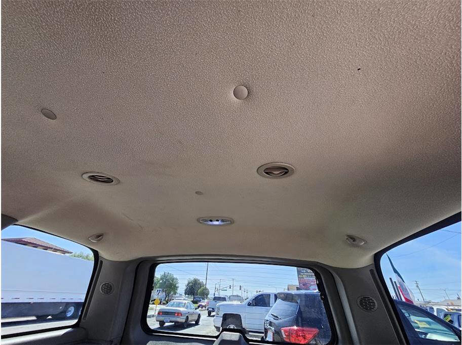 Used 2005 GMC Yukon 2WD image 31