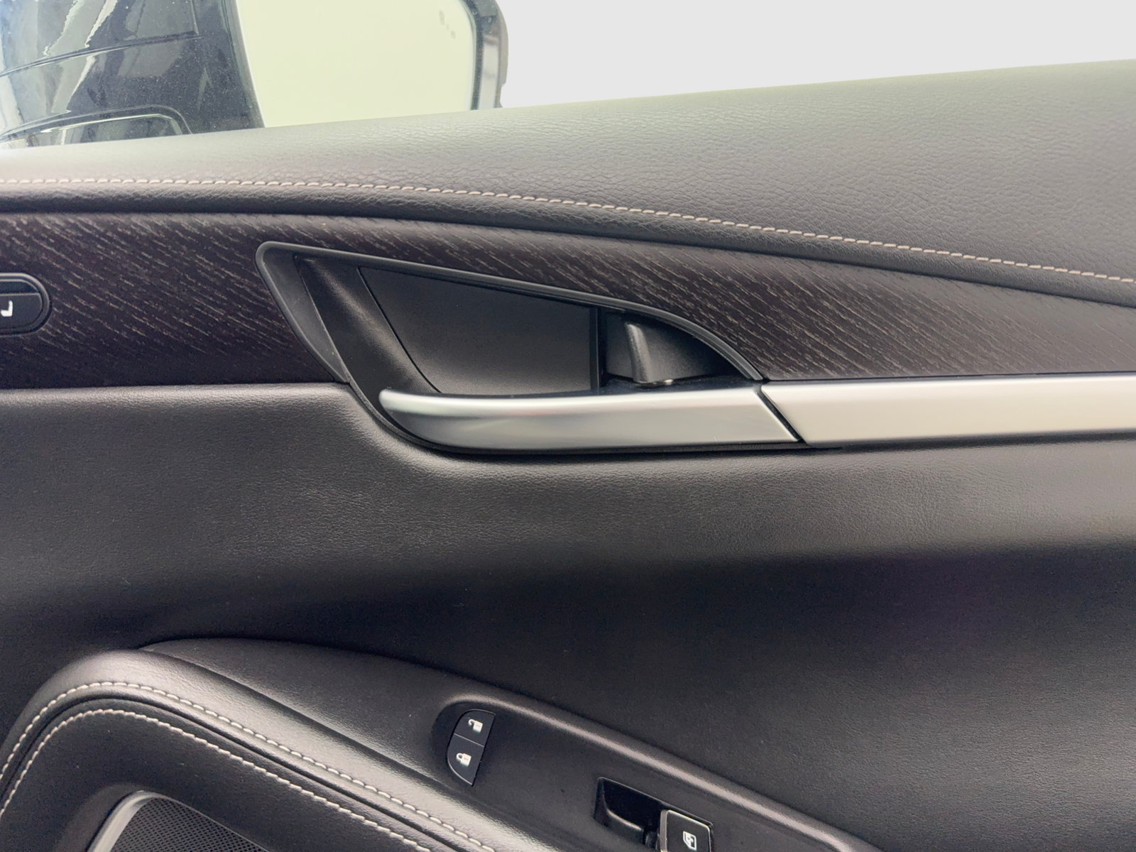 Used 2023 INFINITI QX60 Sensory w/ Vision Package FWD image 36