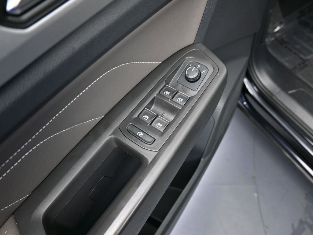 Used 2022 Volkswagen Atlas SE image 13