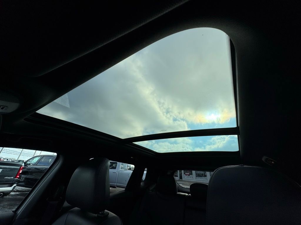 Used 2024 Jeep Compass Limited w/ High Altitude Package image 28