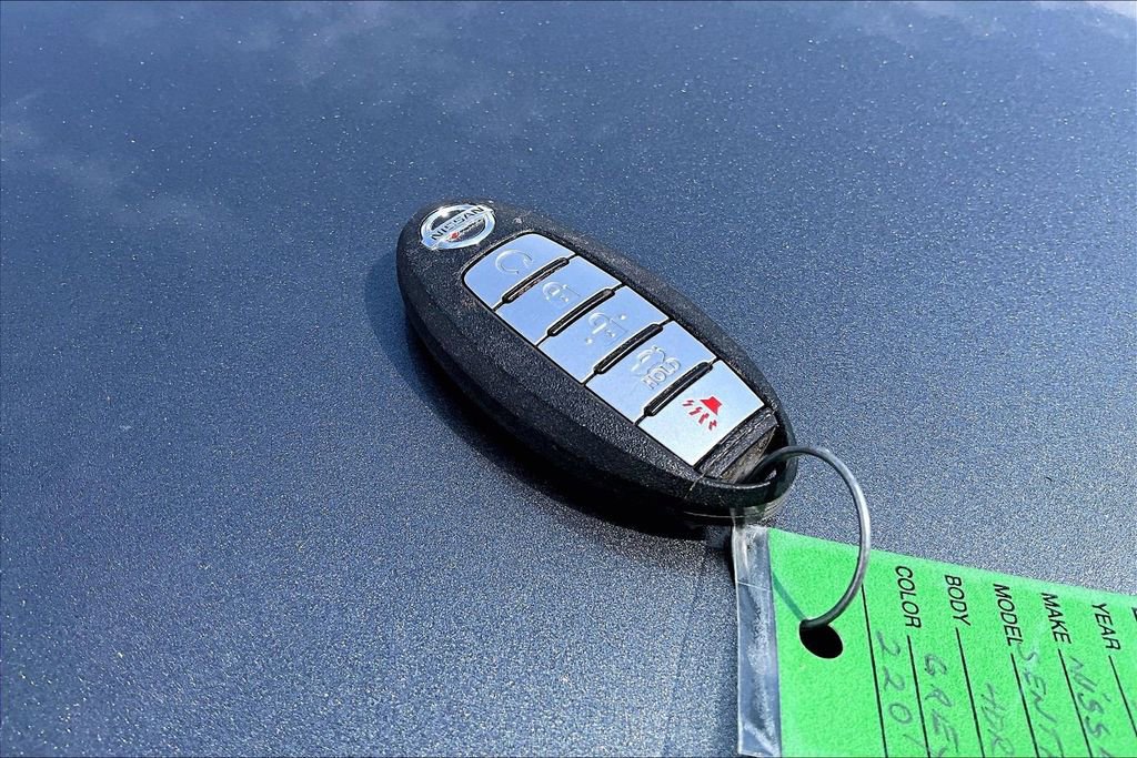 Used 2023 Nissan Sentra SR w/ Electronics Package FWD image 12