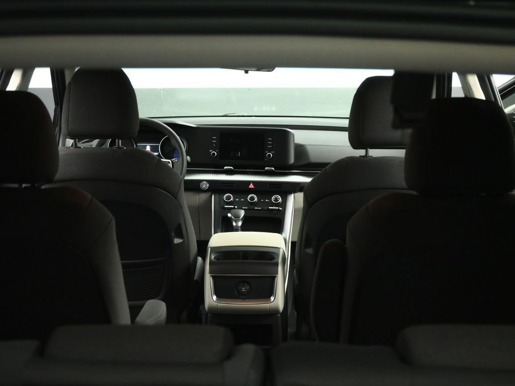 Used 2024 Kia Carnival LX image 71