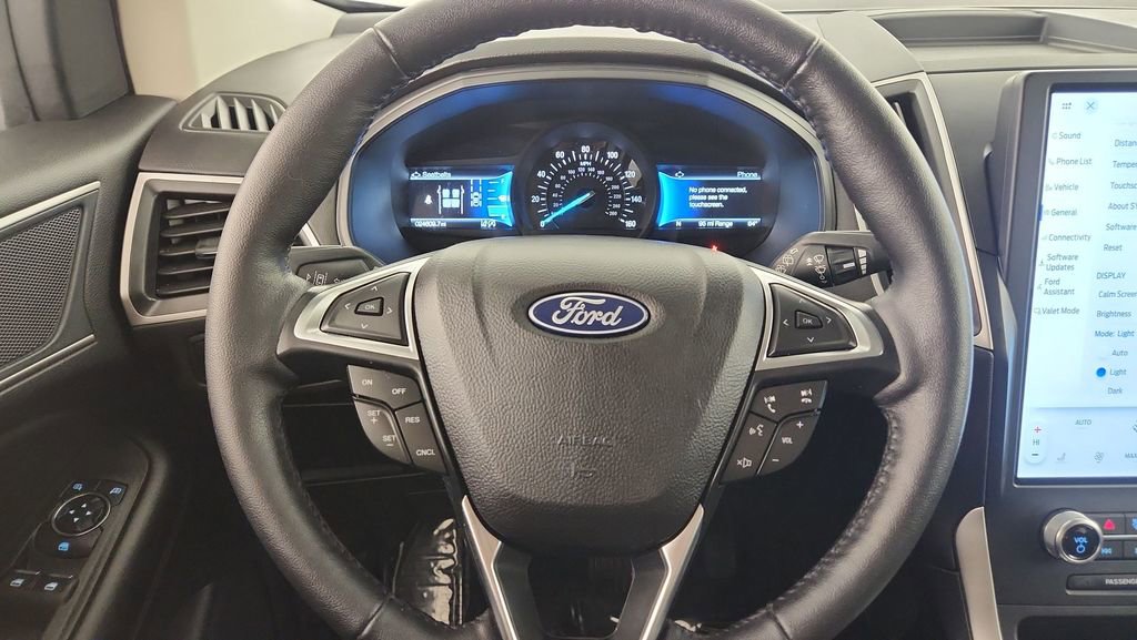 Used 2023 Ford Edge SEL image 12