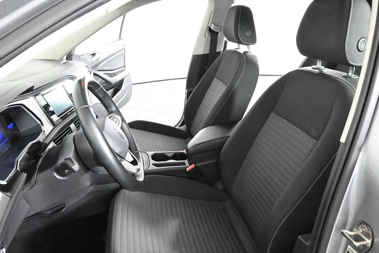 Certified 2022 Volkswagen Jetta S FWD image 17