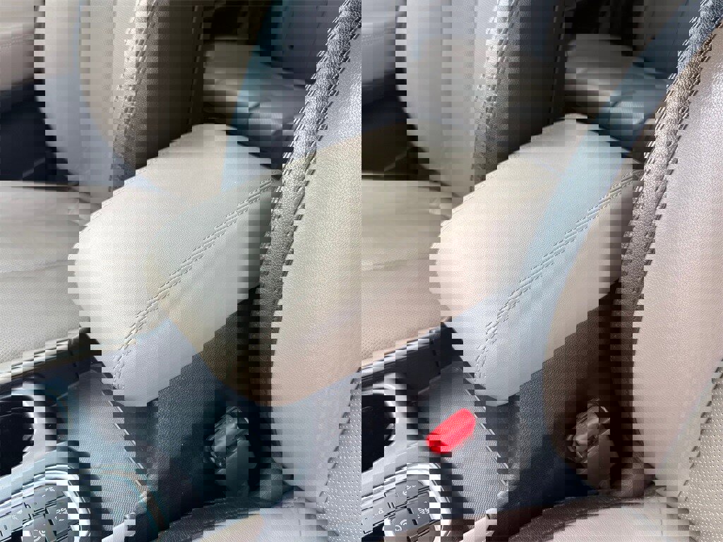 Used 2019 Hyundai Santa Fe Limited image 10