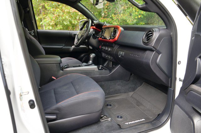 Used 2020 Toyota Tacoma TRD Sport image 46