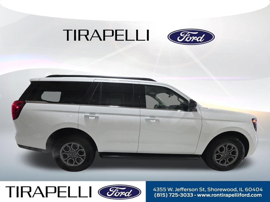 Certified 2025 Ford Expedition Active AWD/4WD image 8