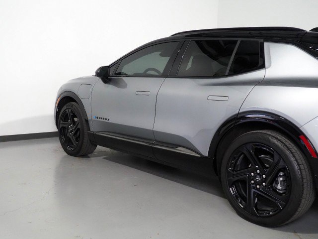 Used 2024 Chevrolet Equinox EV RS image 57