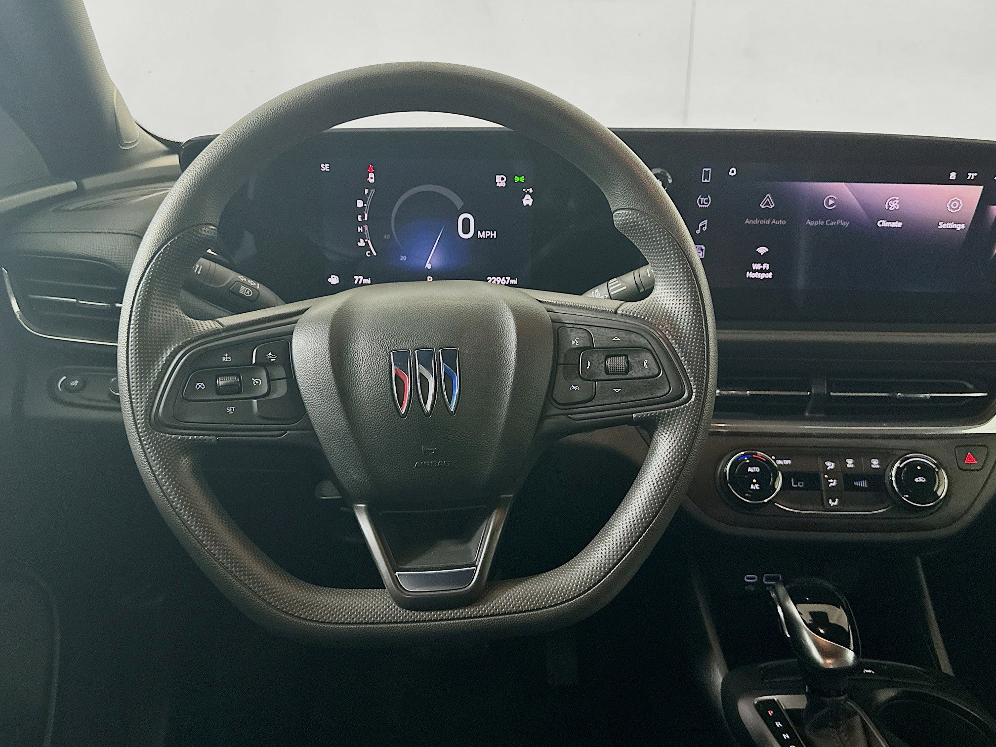 Used 2025 Buick Envista Preferred FWD image 17