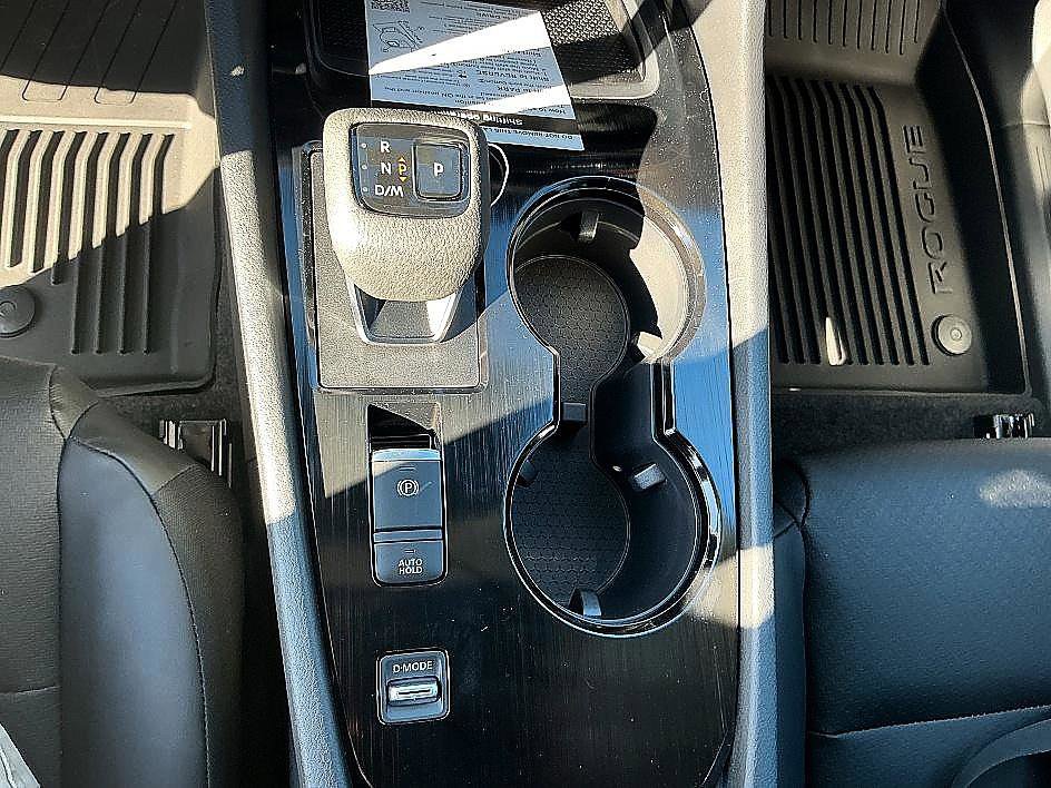New 2026 Nissan Rogue SV image 18