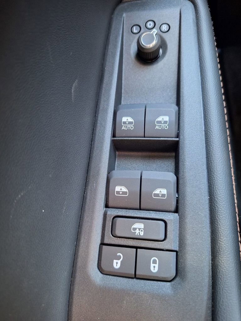 New 2026 Jeep Cherokee Limited AWD/4WD image 18