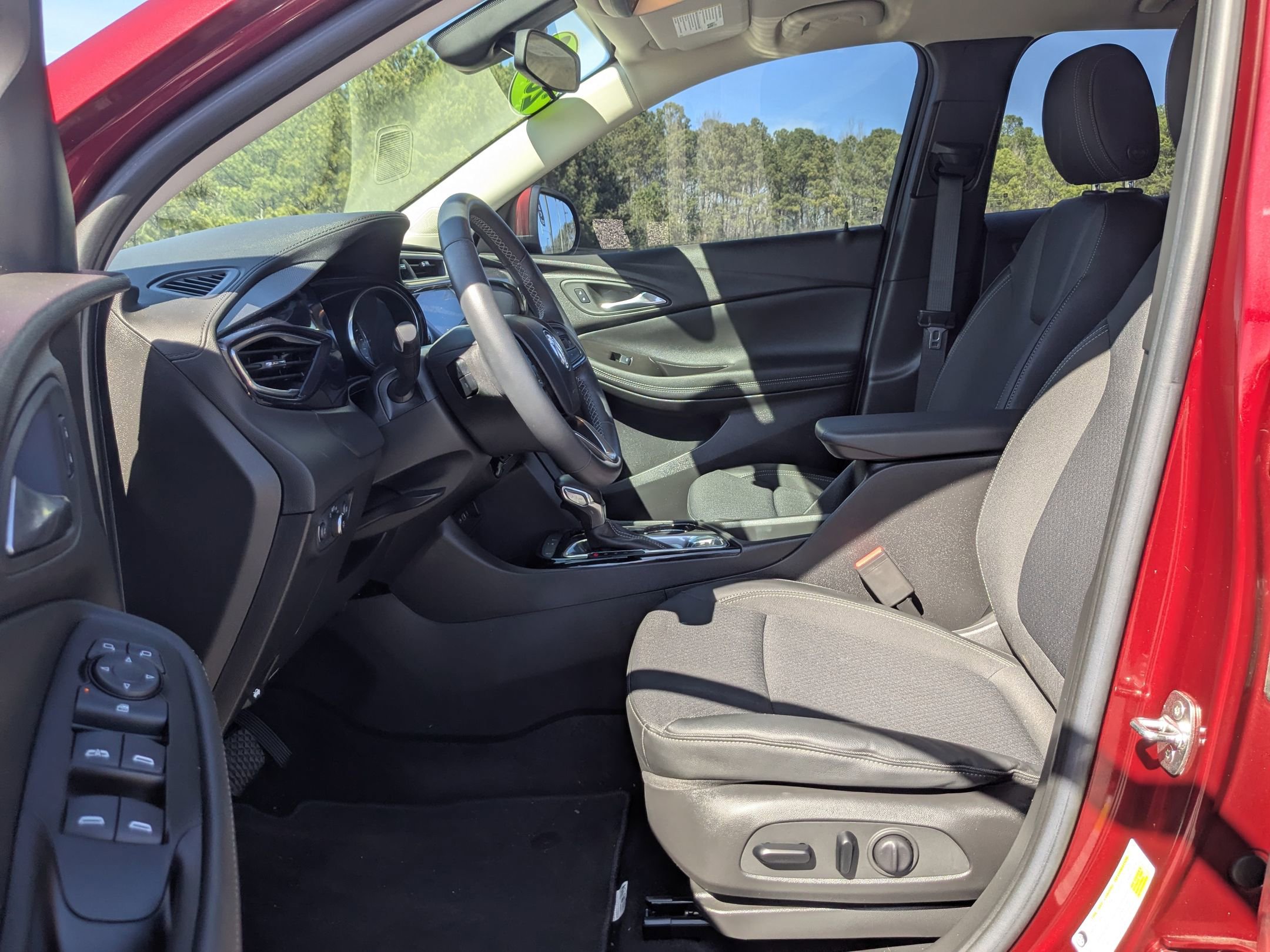 Used 2022 Buick Encore GX Select image 23