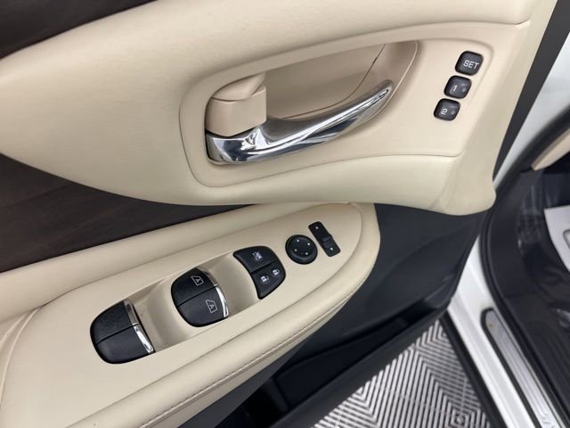 Used 2020 Nissan Murano Platinum image 30