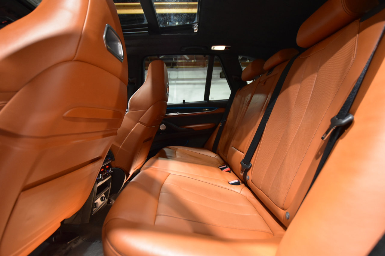 Used 2016 BMW X5 M image 56