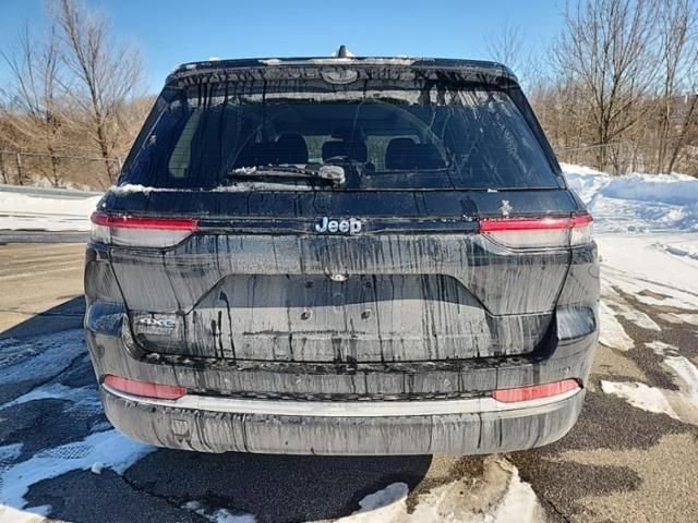 Used 2022 Jeep Grand Cherokee Limited 4xe w/ Luxury Tech Group II image 12