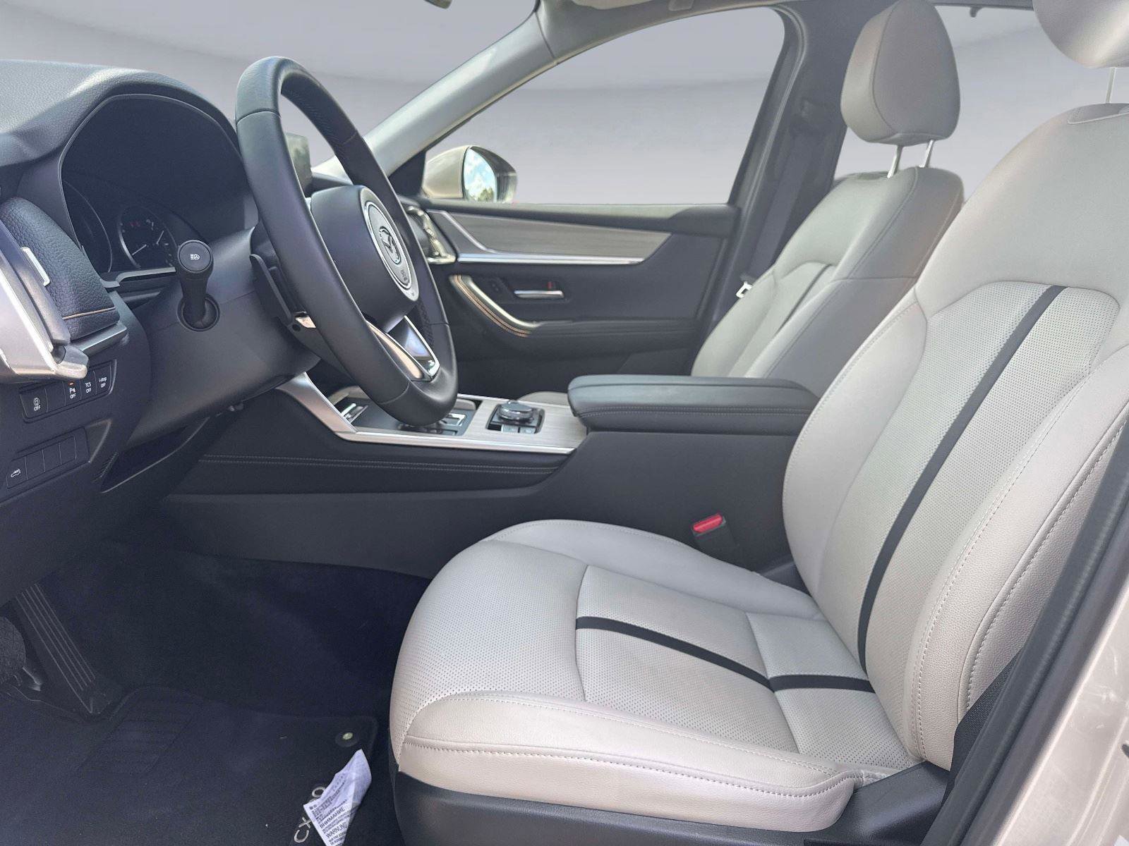 Certified 2025 MAZDA CX-90 3.3 Turbo w/ Preferred Package image 21