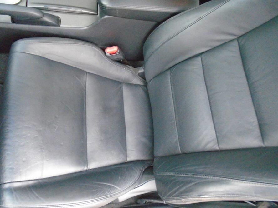 Used 2010 Honda Accord EX-L image 16