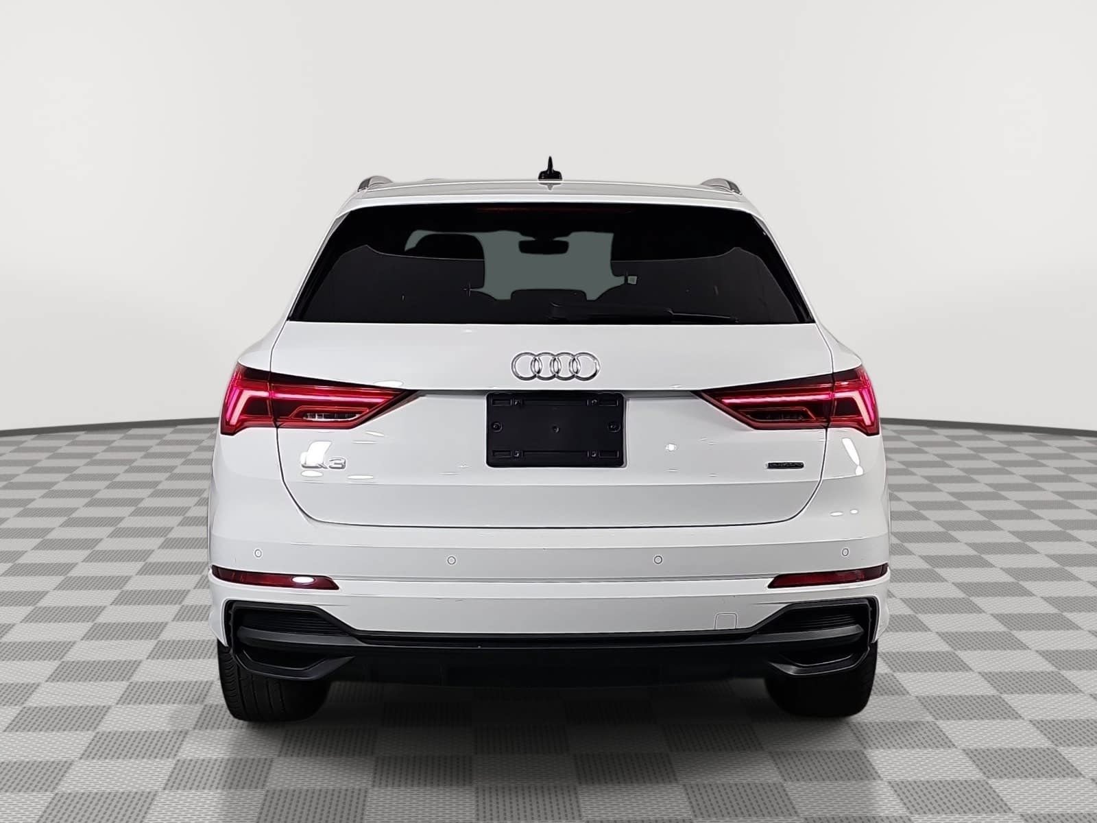 Used 2023 Audi Q3 2.0T Premium AWD/4WD image 7